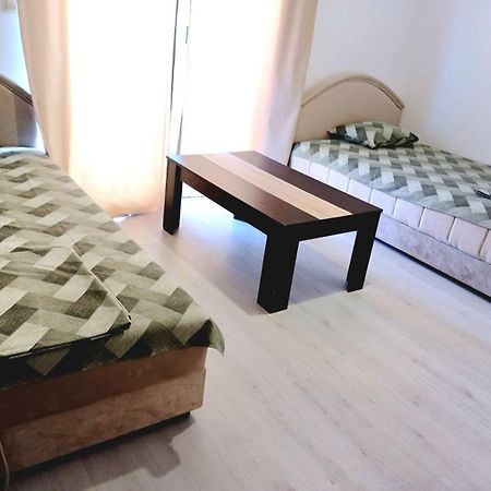 Topla Porodicna Kuca Appartement Berane Buitenkant foto